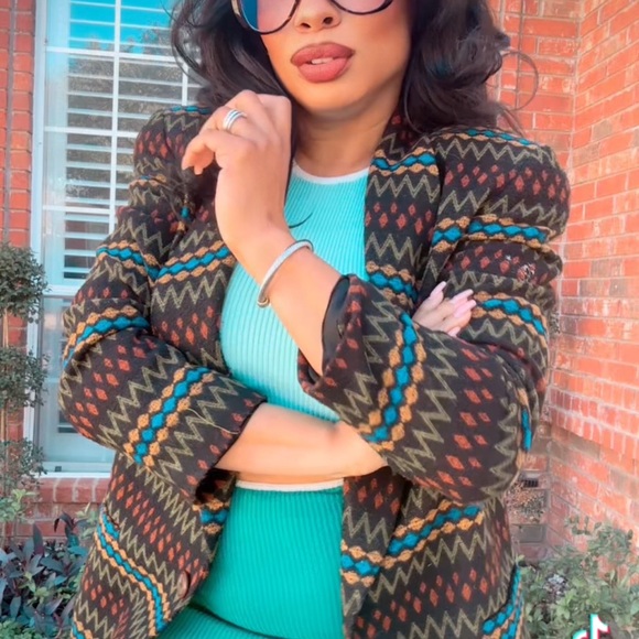 Multicolor Patterned Women's Jacket-IM - Picture 2 of 5